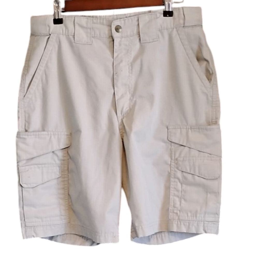 Men's Cream Cargo Shorts